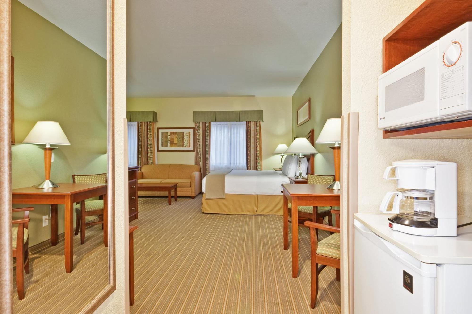 Holiday Inn Express Winfield - Teays Valley, An Ihg Hotel Hurricane Екстериор снимка